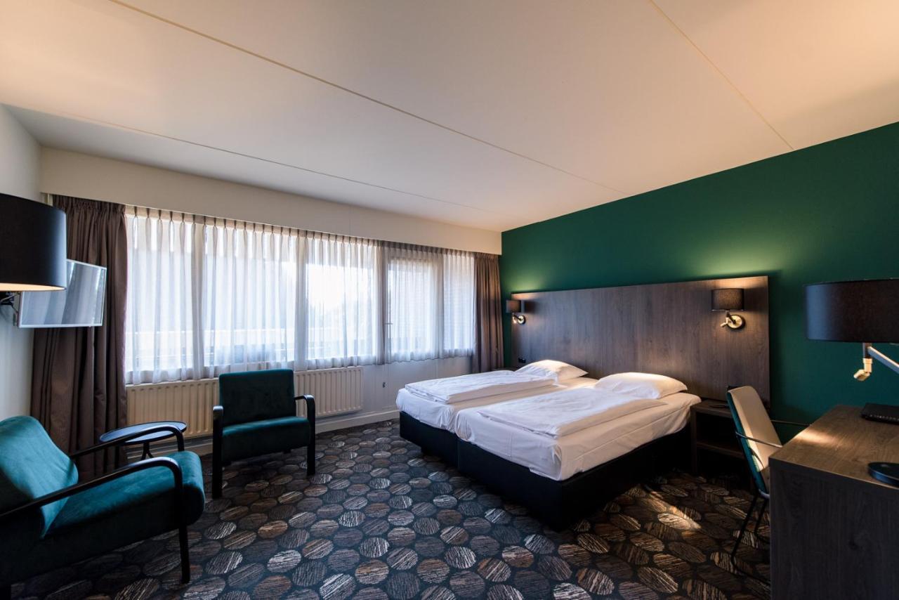 Hotel Hofker Нес Екстериор снимка