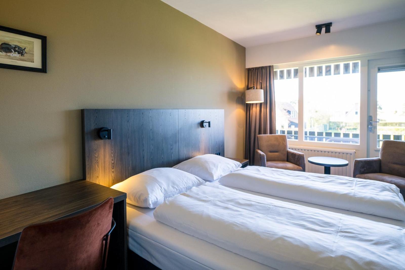 Hotel Hofker Нес Екстериор снимка