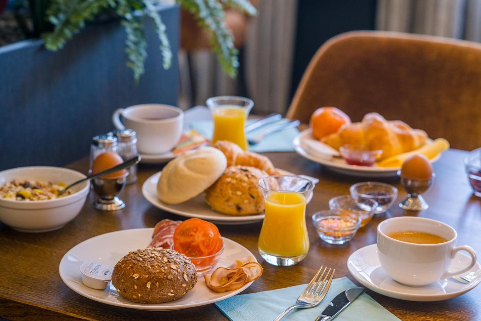 Hotel Hofker Нес Екстериор снимка